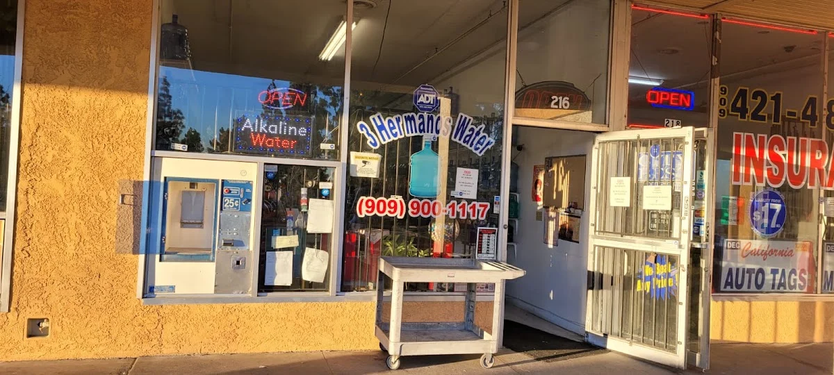 3 Hermanos Water Store