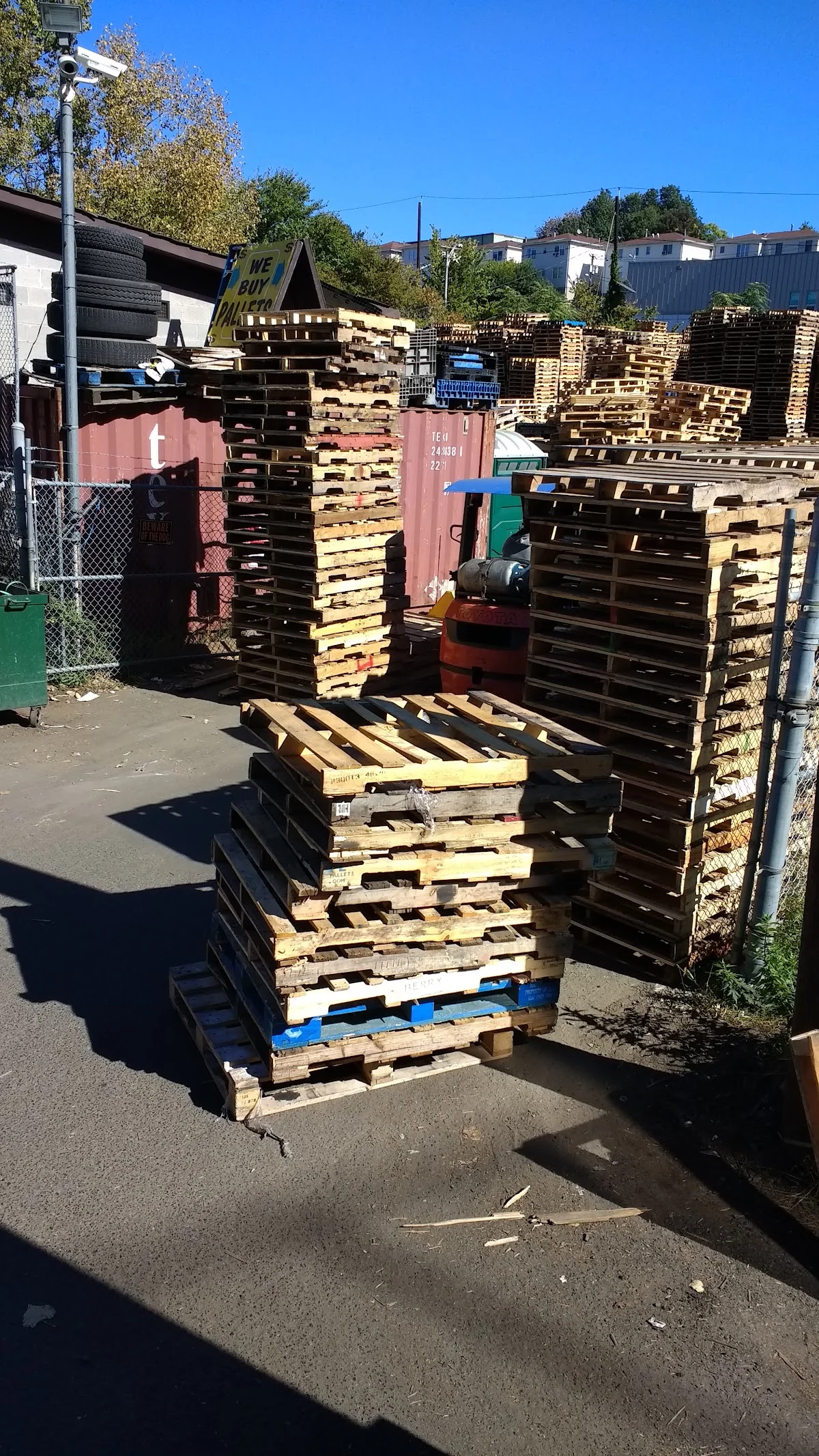 A&G QUALITY PALLETS LLC