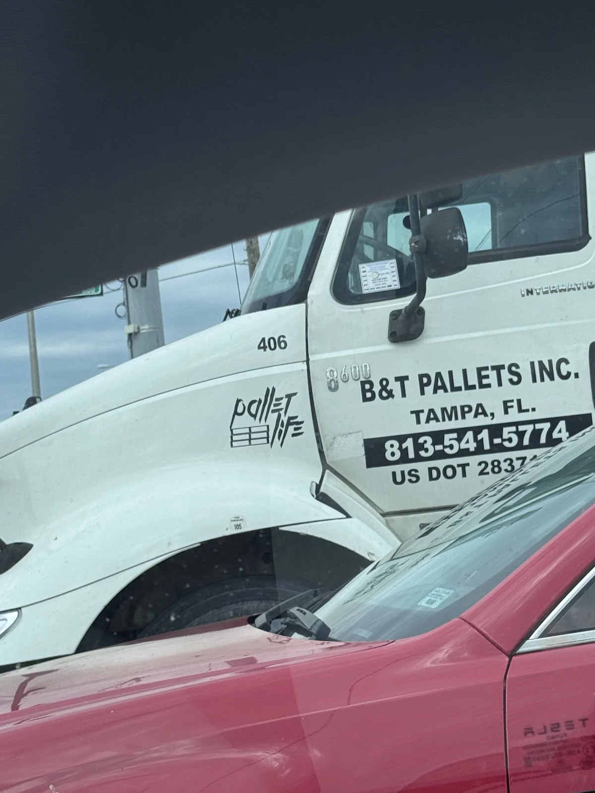 B & T Pallets