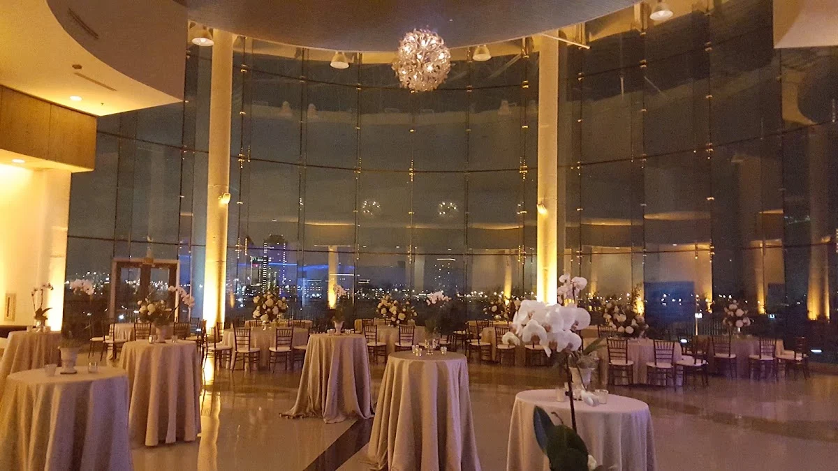 Classy Covers / Classy Event Rentals - 2