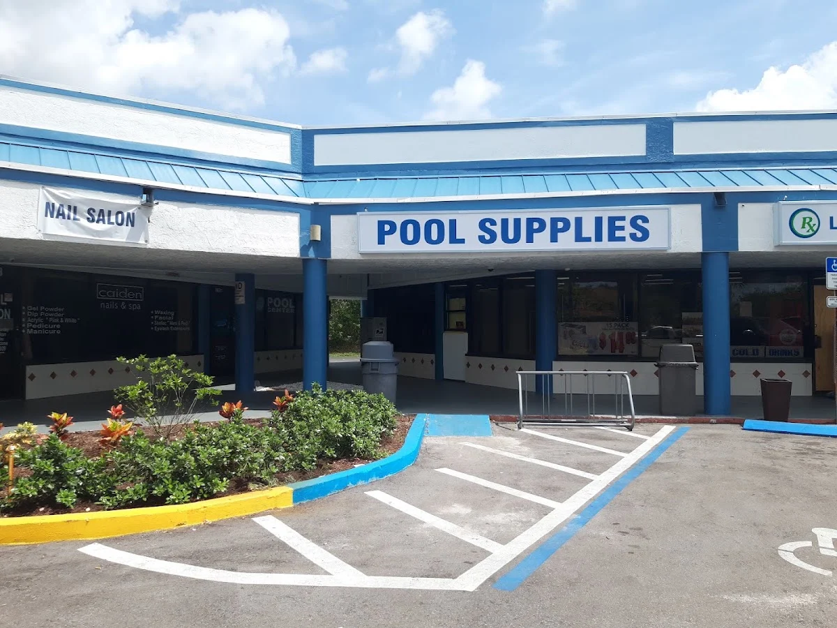 Floresta Pool Center