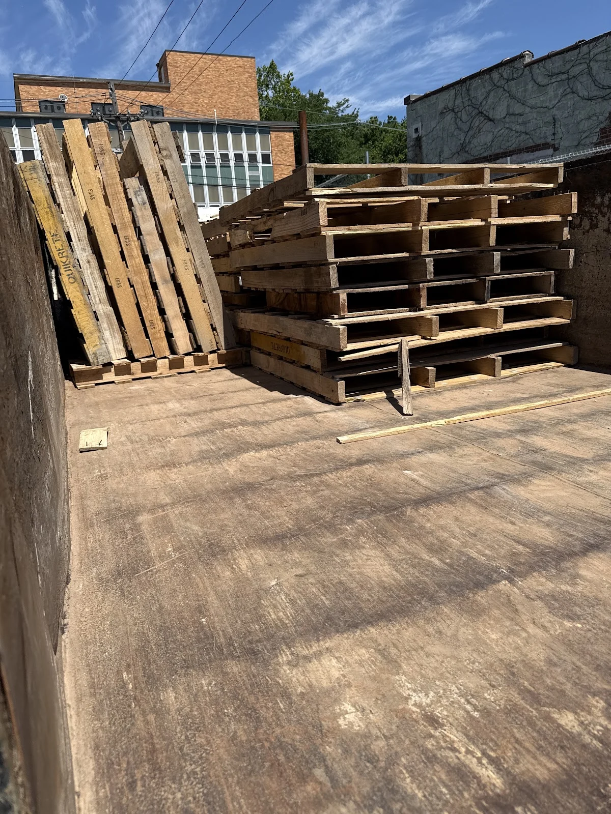 Jimenez Pallets