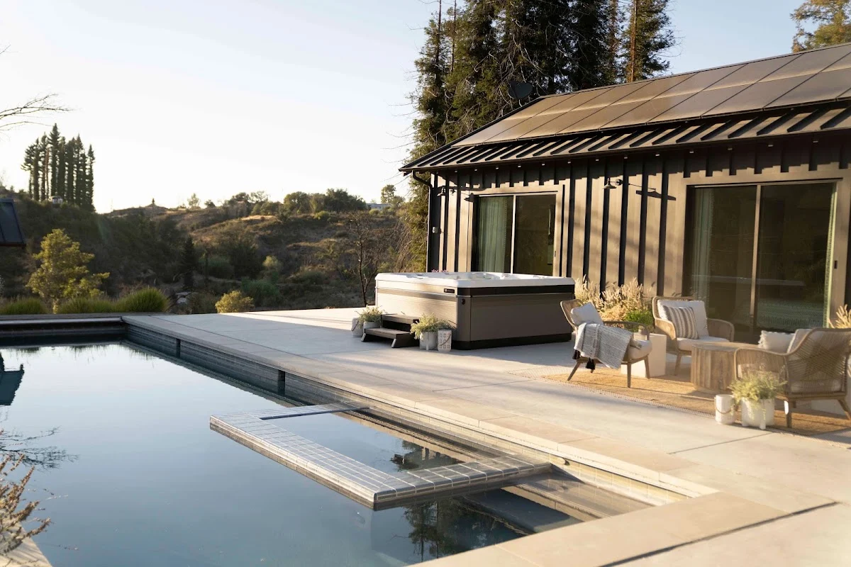 Johnson Pools & Spas Huntsville