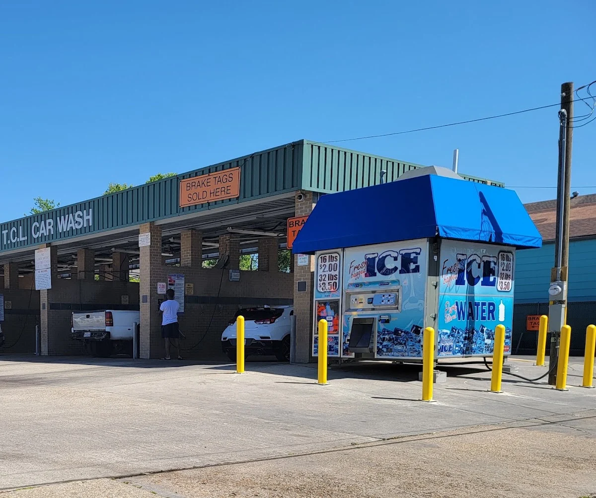 Kooler Ice Bag Ice Filtered Water Vending Machine Twice The Ice Uptown New Orleans