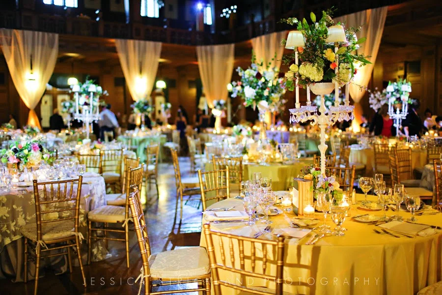 Wow-Factors Event Furniture & Decor